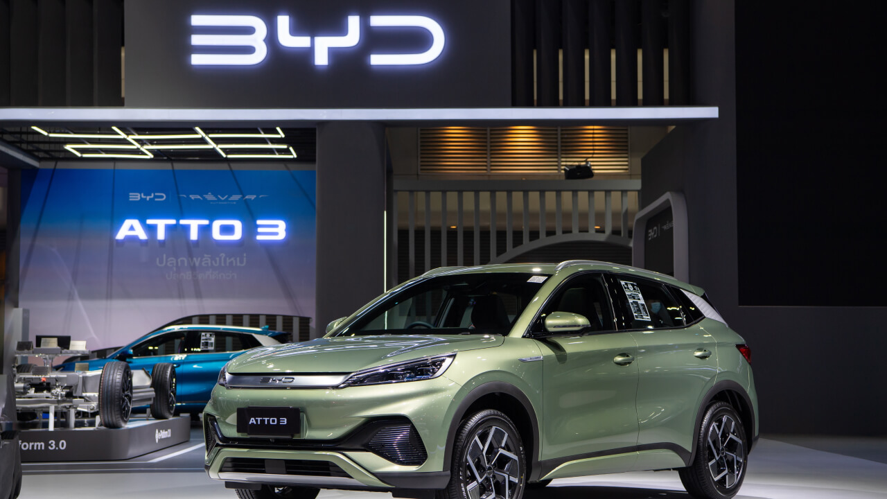 Byd se torna líder mundial em vendas de carro elétrico
